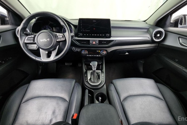 2022 Kia K3 с пробегом 43 753 км