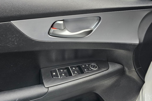 2022 Kia K3 с пробегом 102 270 км