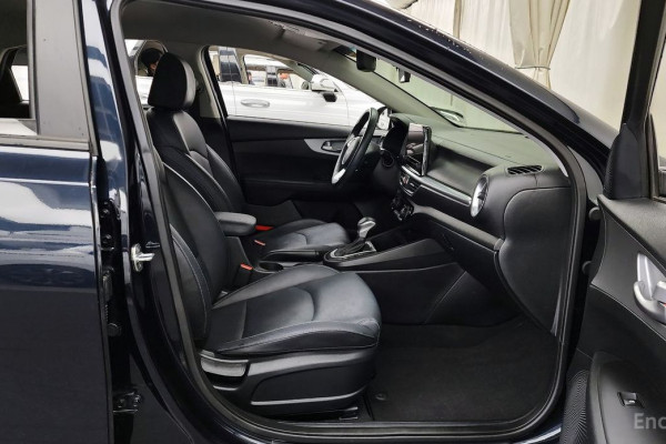 2022 Kia K3 с пробегом 43 753 км