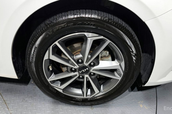 2022 Kia K3 с пробегом 77 354 км