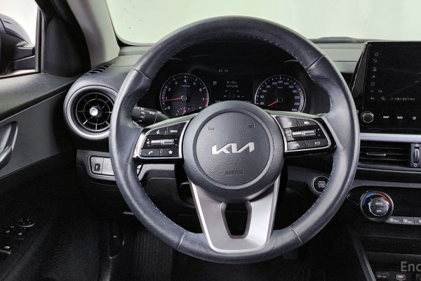 2022 Kia K3 с пробегом 43 753 км