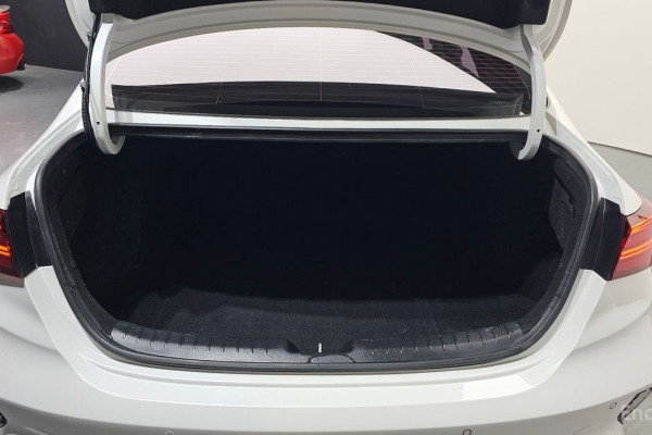 2022 Kia K3 с пробегом 102 270 км