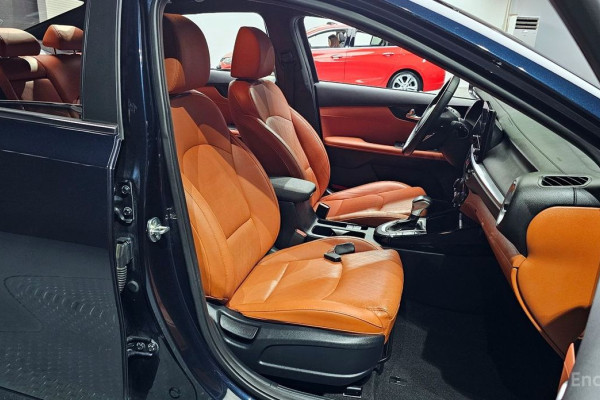 2021 Kia K3 с пробегом 45 138 км