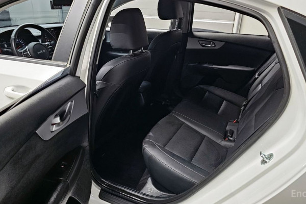 2022 Kia K3 с пробегом 77 354 км