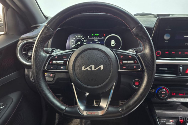 2021 Kia K3 с пробегом 81 851 км