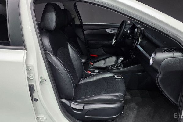 2022 Kia K3 с пробегом 83 253 км