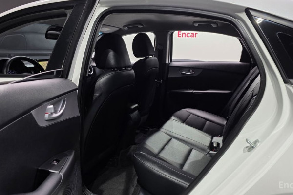 2022 Kia K3 с пробегом 83 253 км