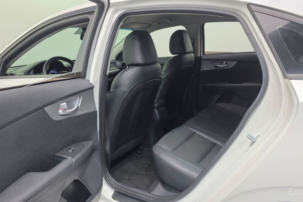 2022 Kia K3 с пробегом 112 803 км