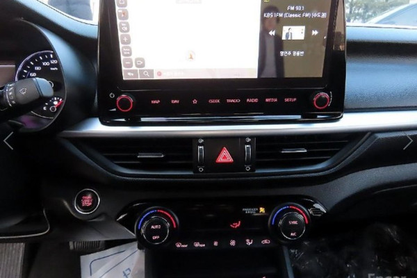 2021 Kia K3 с пробегом 68 247 км