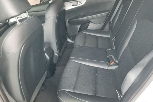 2021 Kia K3 с пробегом 101 403 км