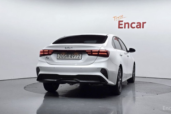 2022 Kia K3 с пробегом 66 504 км