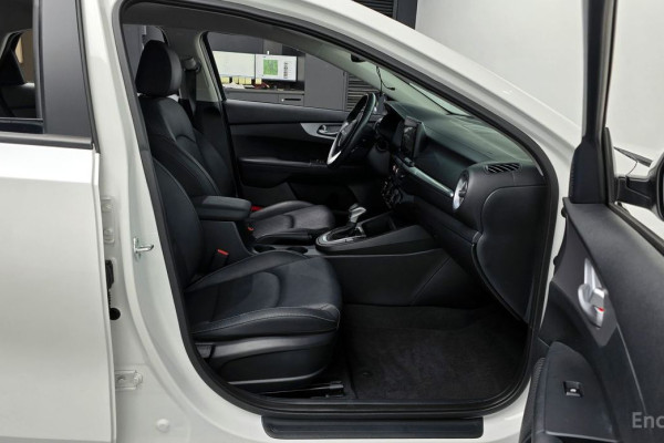 2022 Kia K3 с пробегом 66 504 км