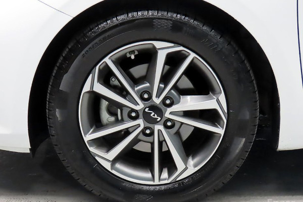 2021 Kia K3 с пробегом 104 469 км