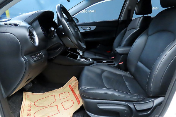 2021 Kia K3 с пробегом 104 469 км