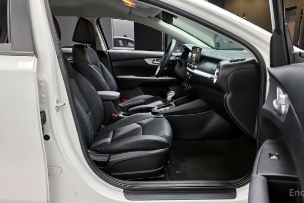 2022 Kia K3 с пробегом 31 842 км