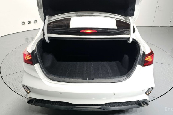 2022 Kia K3 с пробегом 31 842 км