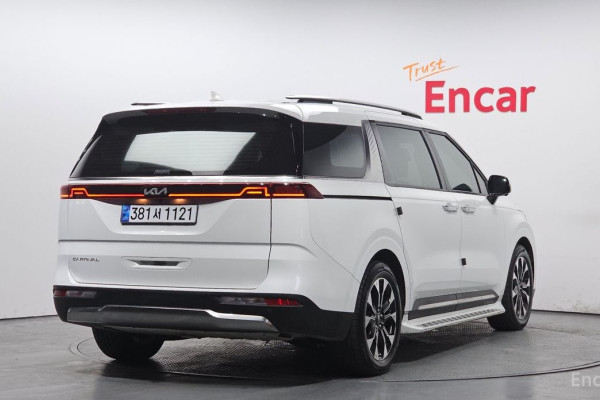 2022 Kia Carnival с пробегом 54 350 км