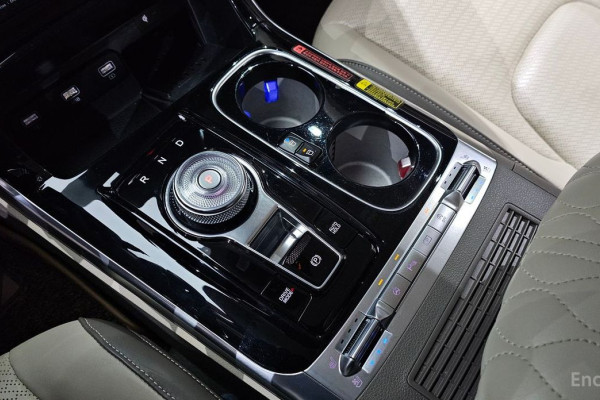 2022 Kia Carnival с пробегом 53 990 км