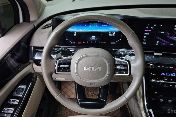 2022 Kia Carnival с пробегом 53 990 км