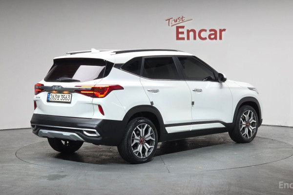 2022 Kia Seltos с пробегом 67 349 км