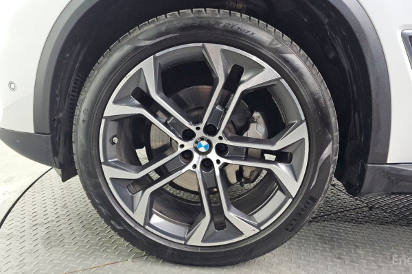 2022 BMW X5 с пробегом 100 497 км