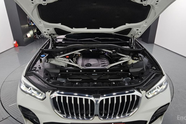 2022 BMW X5 с пробегом 80 098 км