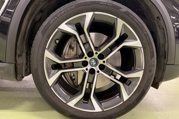 2022 BMW X5 с пробегом 51 092 км