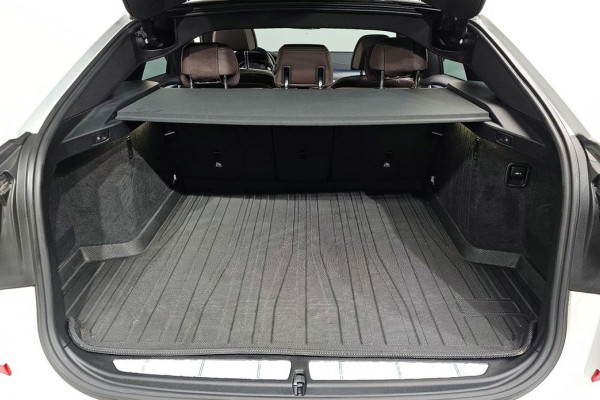 2023 BMW 6 серии с пробегом 48 972 км