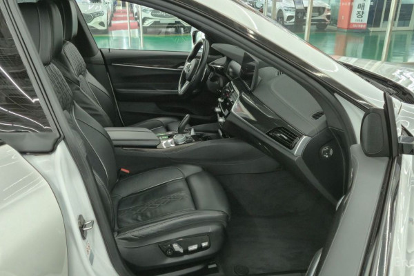 2021 BMW 6 серии с пробегом 72 978 км