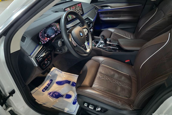 2022 BMW 6 серии с пробегом 65 499 км