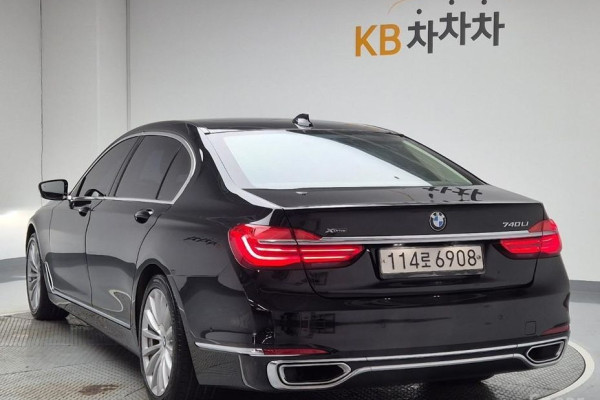 2016 BMW 7 серии с пробегом 142 154 км