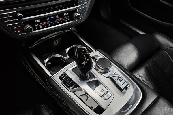 2015 BMW 7 серии с пробегом 108 817 км