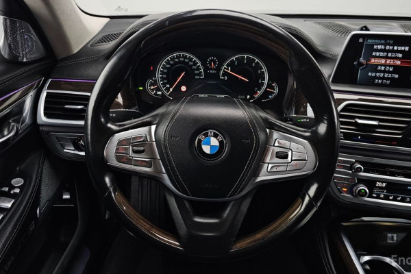 2015 BMW 7 серии с пробегом 108 817 км