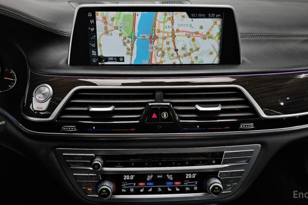 2015 BMW 7 серии с пробегом 108 817 км