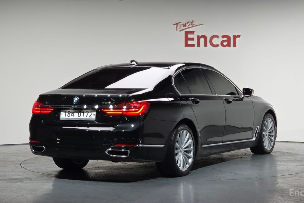 2016 BMW 7 серии с пробегом 119 607 км