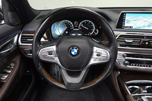 2016 BMW 7 серии с пробегом 119 607 км