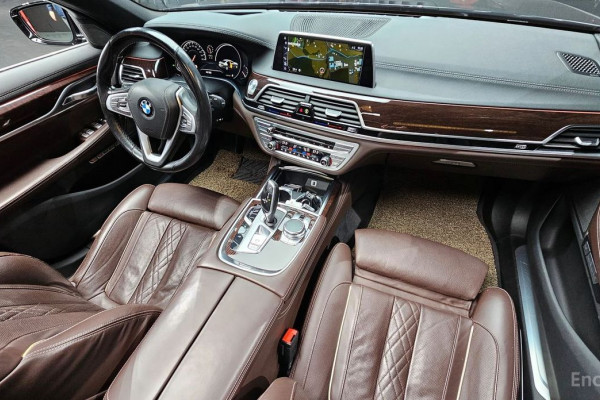 2016 BMW 7 серии с пробегом 129 600 км