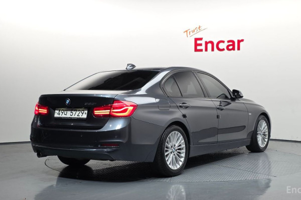 2018 BMW 3 серии с пробегом 56 975 км