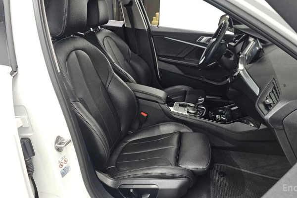 2021 BMW 1 серии с пробегом 45 597 км