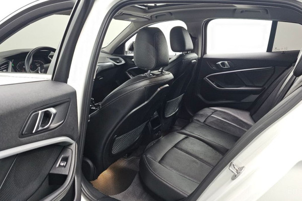 2021 BMW 1 серии с пробегом 45 597 км