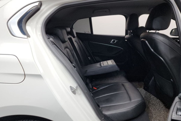 2022 BMW 1 серии с пробегом 83 962 км