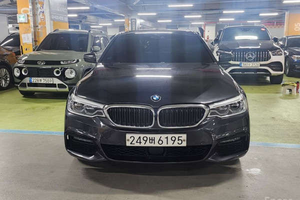 2020 BMW 5 серии с пробегом 93 094 км