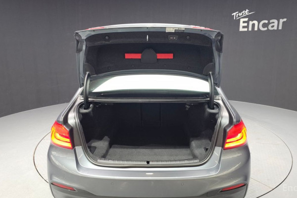 2020 BMW 5 серии с пробегом 81 675 км