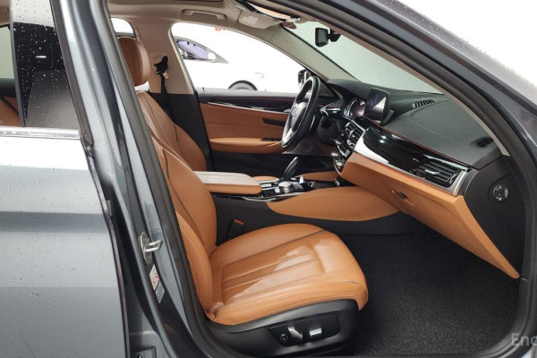 2018 BMW 5 серии с пробегом 65 818 км