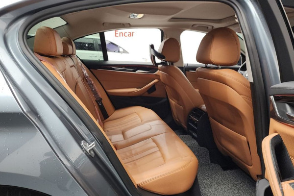 2018 BMW 5 серии с пробегом 65 818 км