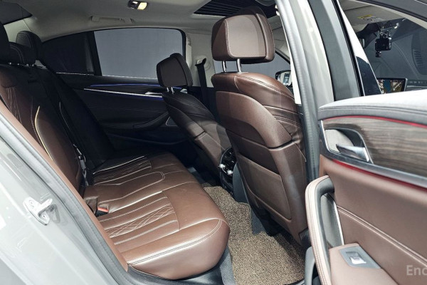 2021 BMW 5 серии с пробегом 46 094 км