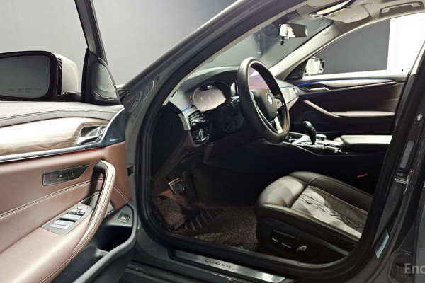 2021 BMW 5 серии с пробегом 46 094 км
