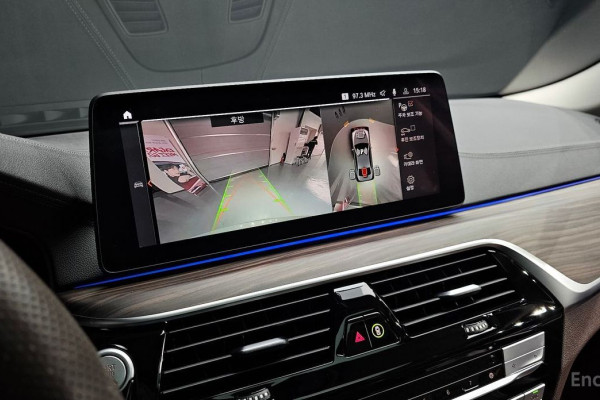 2021 BMW 5 серии с пробегом 46 094 км