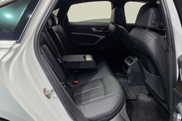 2022 Audi A6 с пробегом 72 997 км