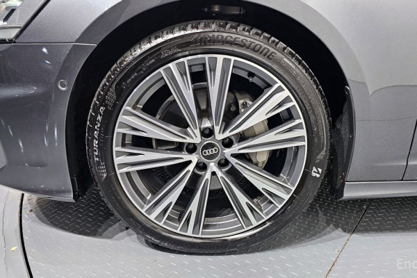 2022 Audi A6 с пробегом 60 006 км